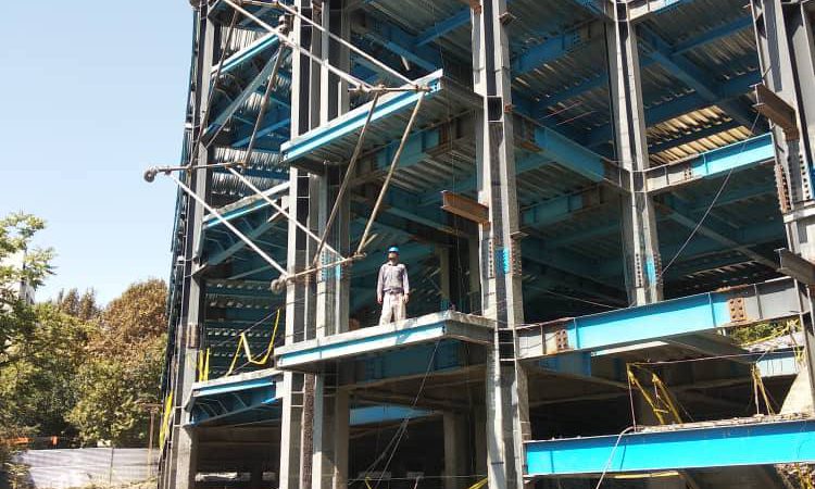 photo6008272425625695154